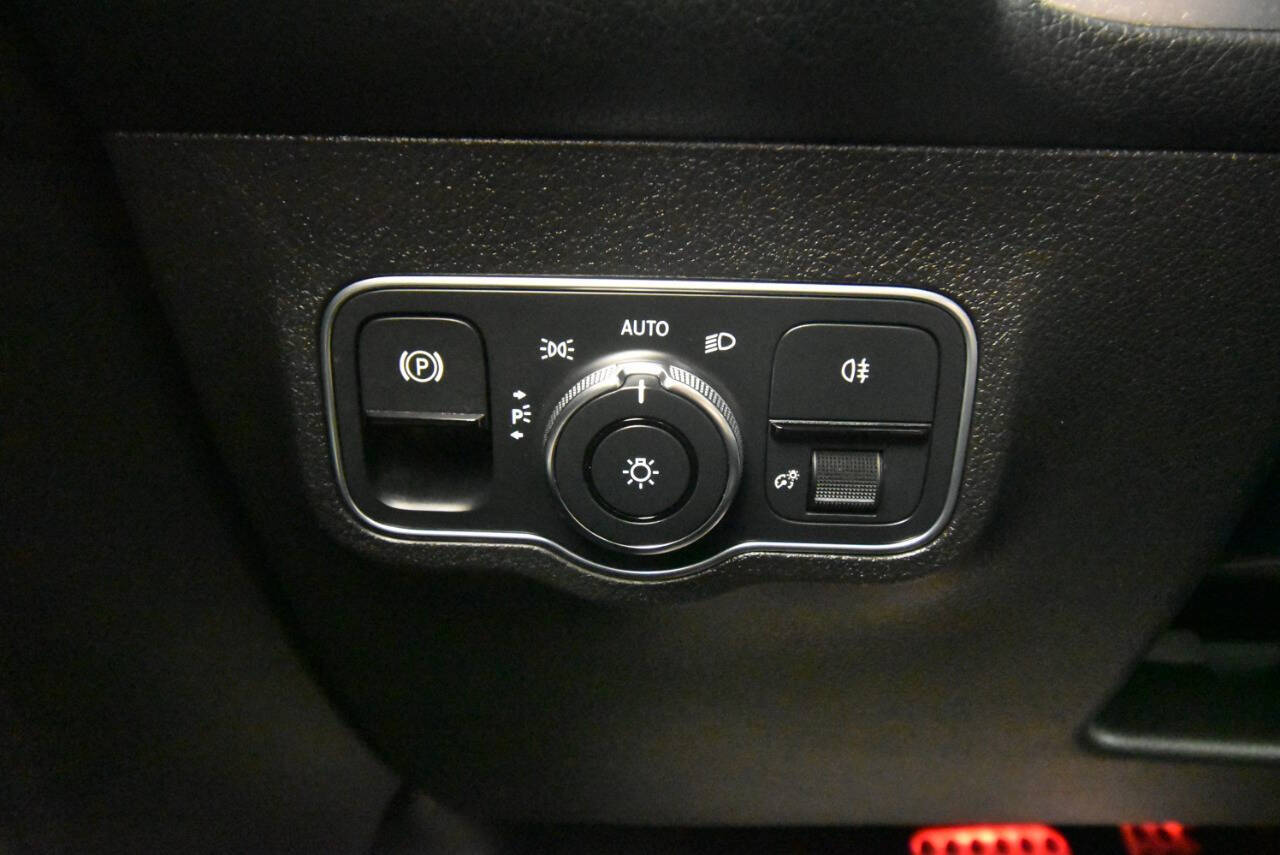 2021 Mercedes Benz GLB AMG 35 photo 27