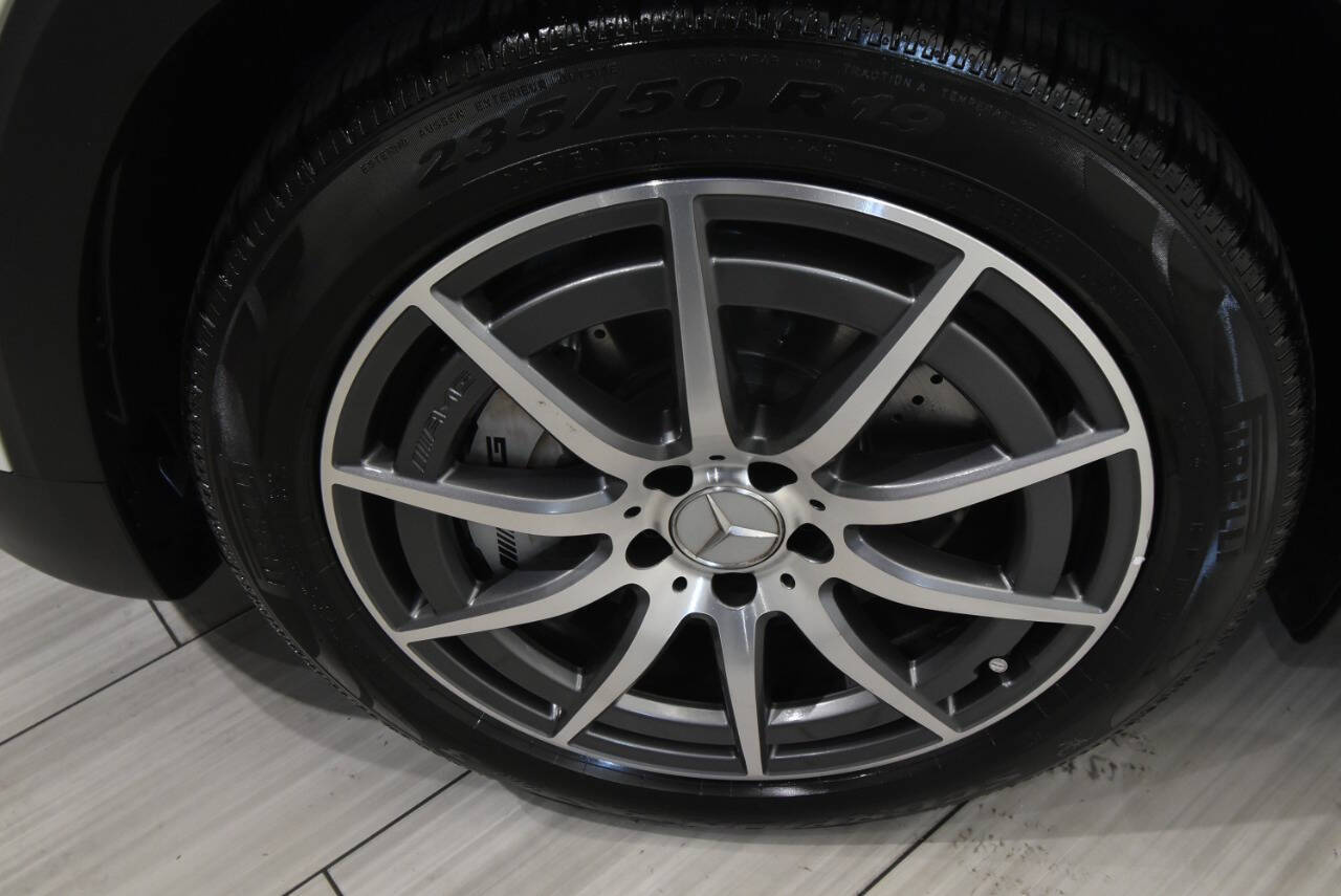 2021 Mercedes Benz GLB AMG 35 photo 10