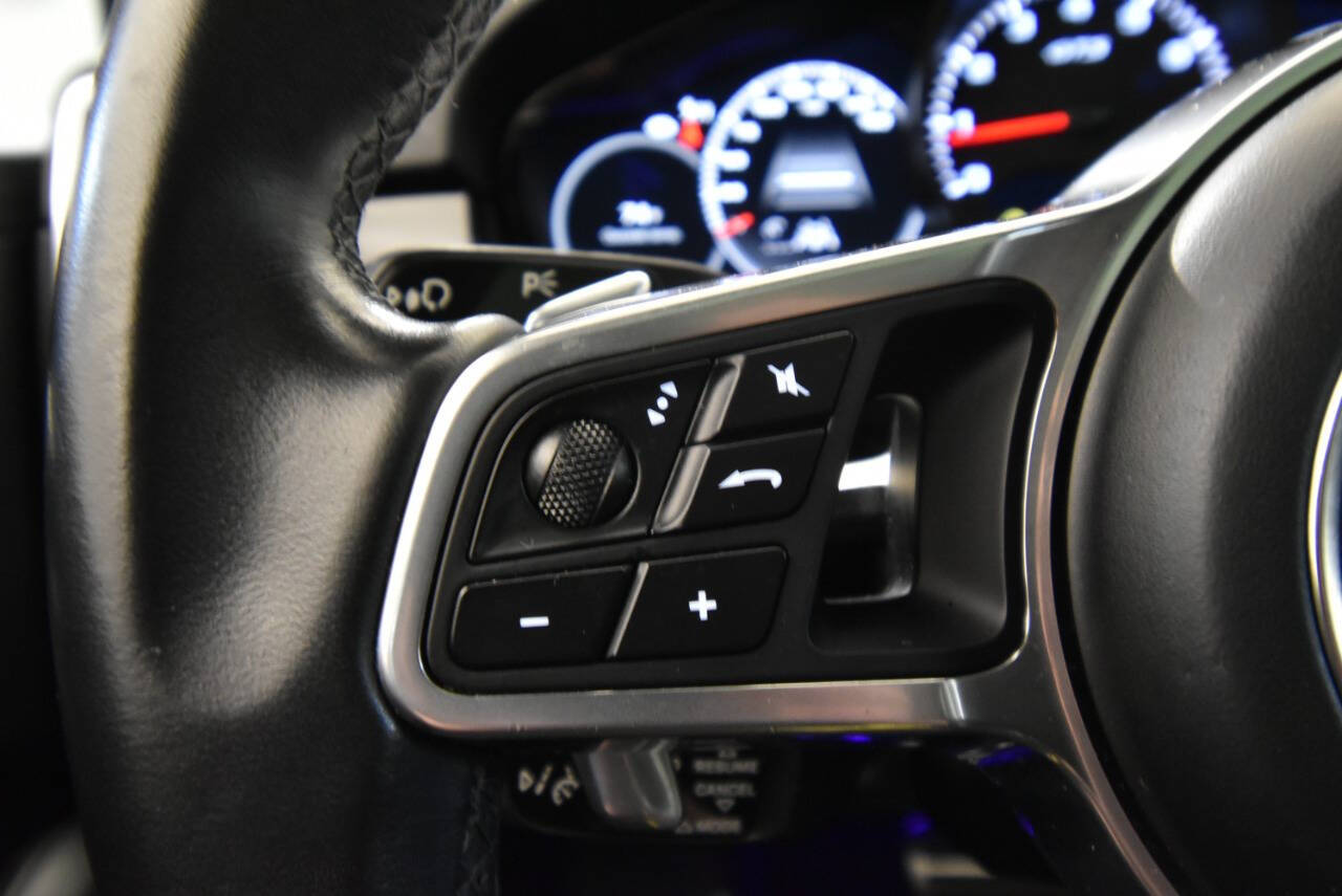 2021 Porsche Cayenne GTS photo 21