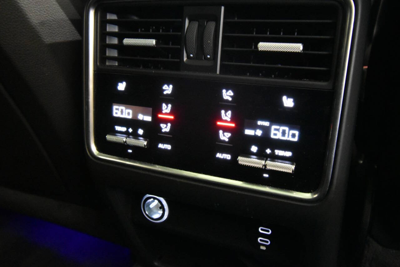 2021 Porsche Cayenne GTS photo 28