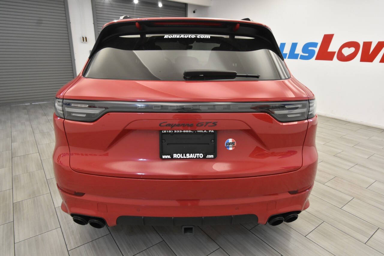 2021 Porsche Cayenne GTS photo 4