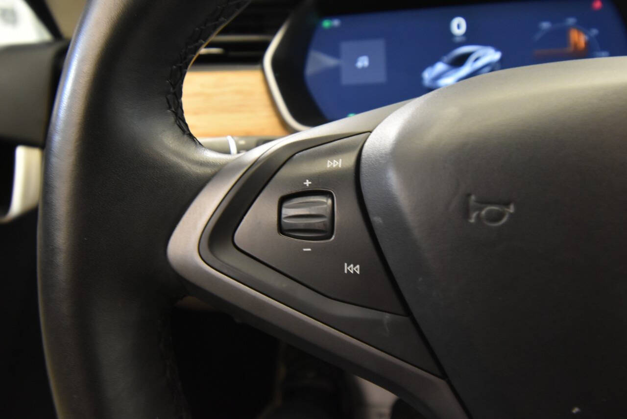 2018 Tesla Model S 75D photo 21