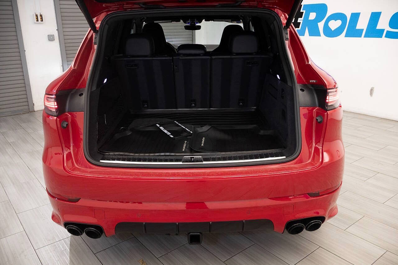 2021 Porsche Cayenne GTS - Photo 38