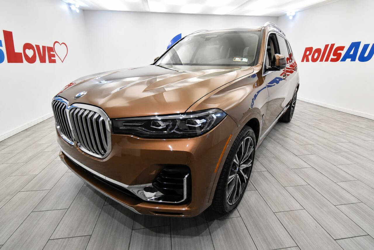 2019 BMW X7 xDrive50i's photo
