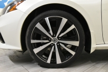 2020 Nissan Altima 2.5 Platinum AWD 4dr Sedan - photothumb 9