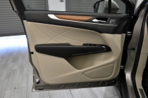 2019 Lincoln MKC Select AWD 4dr SUV - photothumb 15