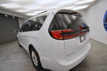 2022 Chrysler Pacifica Touring L 4dr Mini Van - photothumb 2