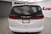 2022 Chrysler Pacifica Touring L 4dr Mini Van - photothumb 3