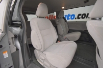 2017 Toyota Sienna LE 7 Passenger Auto Access Seat 4dr Mini Van - photothumb 19