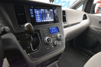 2017 Toyota Sienna LE 7 Passenger Auto Access Seat 4dr Mini Van - photothumb 26
