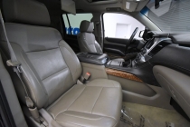 2015 Chevrolet Suburban LTZ 4x4 4dr SUV - photothumb 18