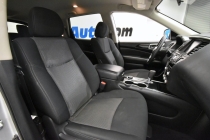 2020 Nissan Pathfinder S 4x4 4dr SUV - photothumb 17