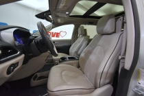 2020 Chrysler Pacifica Hybrid Limited 4dr Mini Van - photothumb 11