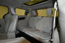 2020 Chrysler Pacifica Hybrid Limited 4dr Mini Van - photothumb 14
