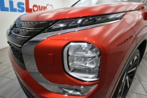 2024 Mitsubishi Outlander SE AWD 4dr SUV - photothumb 8