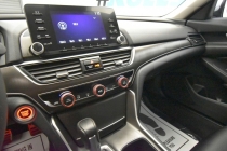 2019 Honda Accord LX 4dr Sedan - photothumb 24