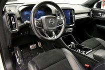 2020 Volvo XC40 T5 R Design AWD 4dr SUV - photothumb 10