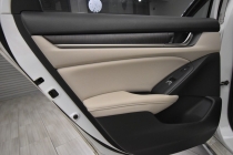 2018 Honda Accord Hybrid Touring 4dr Sedan - photothumb 14