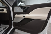 2020 Lincoln Aviator Black Label AWD 4dr SUV - photothumb 18