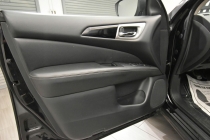 2020 Nissan Pathfinder S 4x4 4dr SUV - photothumb 12
