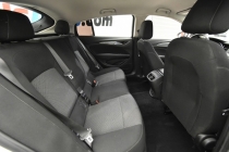 2018 Buick Regal Sportback Preferred 4dr Sportback - photothumb 18