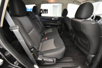 2020 Nissan Pathfinder S 4x4 4dr SUV - photothumb 17