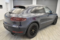 2017 Porsche Macan GTS AWD 4dr SUV - photothumb 4