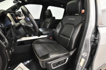 2019 RAM 1500 Laramie 4x4 4dr Crew Cab 5.6 ft. SB Pickup - photothumb 10