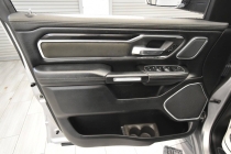 2019 RAM 1500 Laramie 4x4 4dr Crew Cab 5.6 ft. SB Pickup - photothumb 12