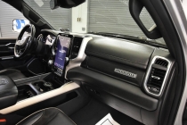 2019 RAM 1500 Laramie 4x4 4dr Crew Cab 5.6 ft. SB Pickup - photothumb 16