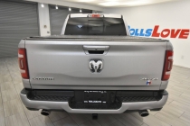 2019 RAM 1500 Laramie 4x4 4dr Crew Cab 5.6 ft. SB Pickup - photothumb 3