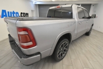 2019 RAM 1500 Laramie 4x4 4dr Crew Cab 5.6 ft. SB Pickup - photothumb 4