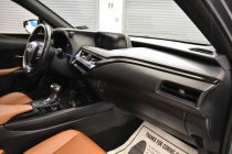 2019 Lexus UX 200 - photothumb 14