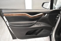 2018 Tesla Model X 100D - photothumb 12