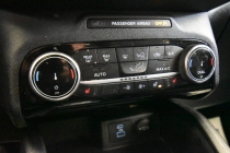 2022 Ford Escape SEL AWD 4dr SUV - photothumb 19