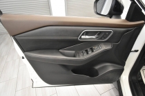 2022 Nissan Rogue Platinum AWD 4dr Crossover - photothumb 11