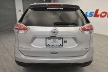 2016 Nissan Rogue - photothumb 3