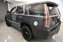 2017 Cadillac Escalade Platinum 4x4 4dr SUV - photothumb 2