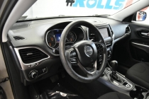 2021 Jeep Cherokee Latitude - photothumb 10