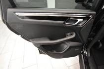 2021 Porsche Macan Base AWD 4dr SUV - photothumb 13