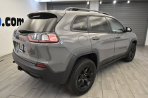 2022 Jeep Cherokee X 4x4 4dr SUV - photothumb 4