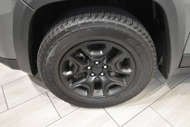 2022 Jeep Cherokee X 4x4 4dr SUV - photothumb 8