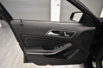 2019 Mercedes-Benz GLA GLA 250 4MATIC AWD 4dr SUV - photothumb 11