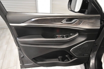 2021 Jeep Grand Cherokee L Limited 4x4 4dr SUV - photothumb 11