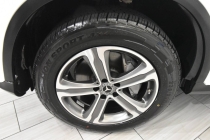 2019 Mercedes-Benz GLC GLC 300 4MATIC AWD 4dr SUV - photothumb 8