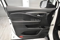 2021 Honda Pilot SE AWD 4dr SUV - photothumb 10