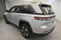 2023 Jeep Grand Cherokee 4XE - photothumb 2