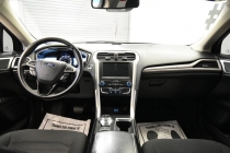 2020 Ford Fusion SE 4dr Sedan - photothumb 17