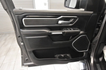 2020 RAM 1500 Laramie 4x4 4dr Crew Cab 5.6 ft. SB Pickup - photothumb 12