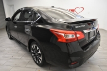 2019 Nissan Sentra SR - photothumb 2